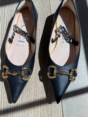 Gucci Black Pointed Leather Flats Gold Horsebit
